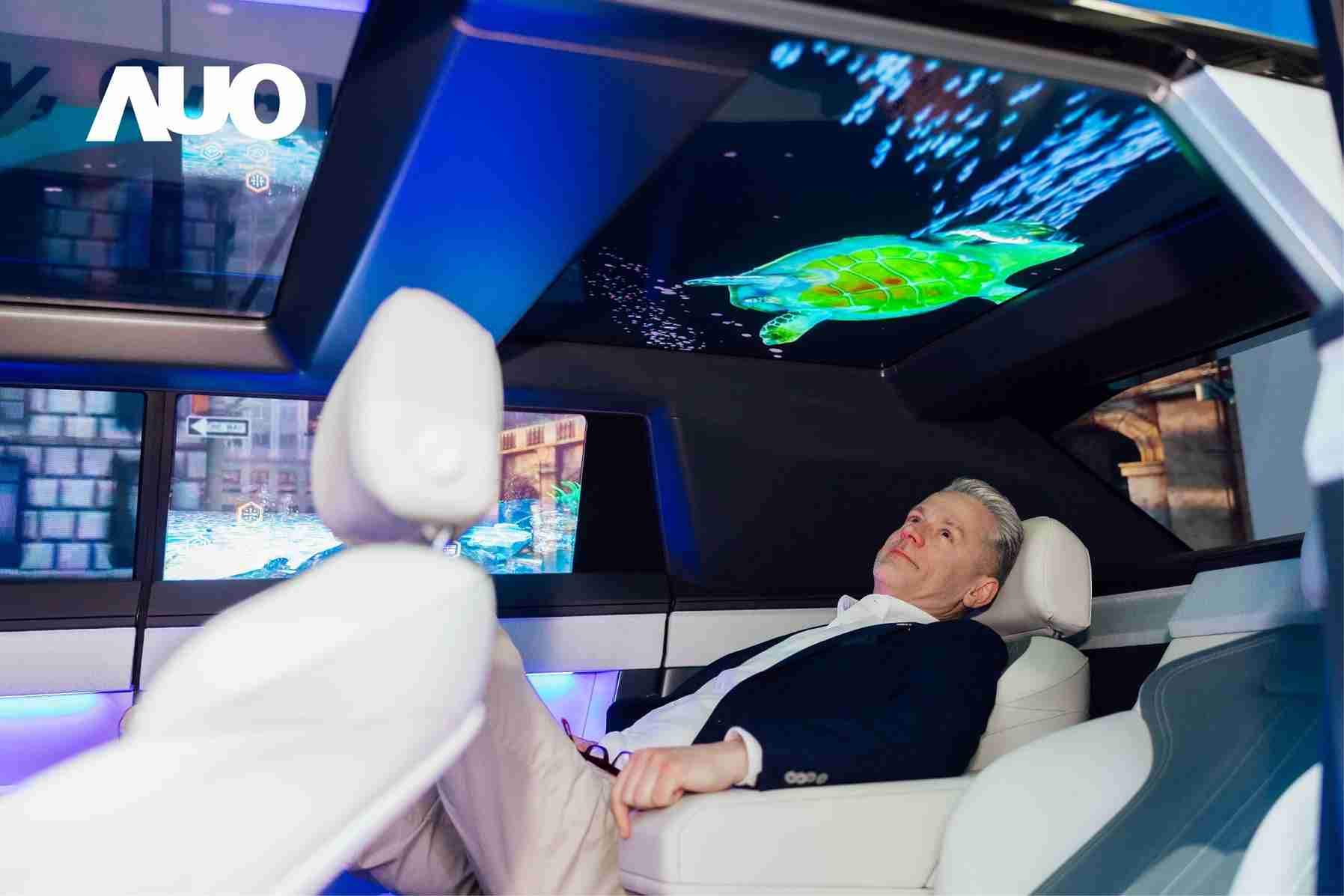 人生就是博Smart Cockpit 2025集Micro LED透明、、、大型化、、、可挠优势之大成，，，，携手BHTC打造未来视界的车用Display HMI解决方案